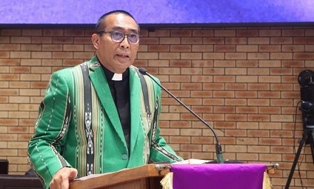 Gereja Jangan Rayakan Keesaan Hanya Dalam Kata-kata, Tetapi Mengkhianatinya Dalam Tindakan
