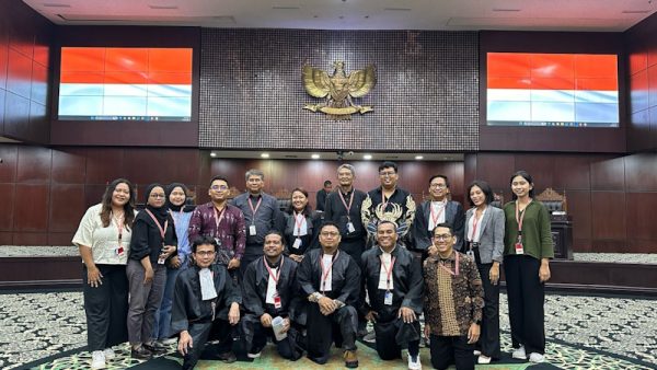 Saksi Masyarakat Adat dan Pemantau Parlemen Hadir pada Sidang Uji Formil UU KSDAHE di MK